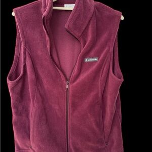 Columbia Women's Plush Vest - Deep Burgundy
